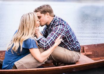 Tình yêu từ cái nhìn đầu tiên