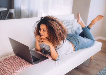 Mẫu tin nhắn mở đầu cuộc trò chuyện