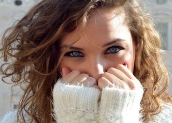 Giải mã ngôn ngữ cơ thể nàng? Cô ấy có thích bạn không?