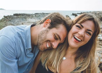 Giải mã ngôn ngữ cơ thể chàng?