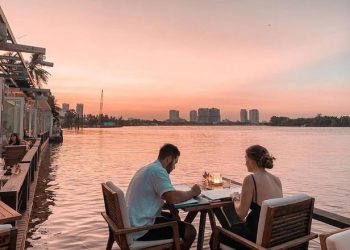 cách nói chuyện với người yêu bớt nhạt