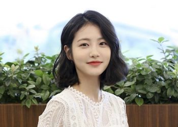 cách gây ấn tượng với bạn trai trong lớp