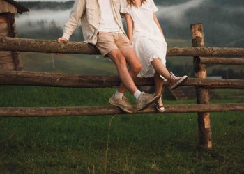 bạn đời là gì